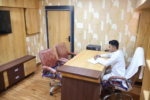 the rajputana palace