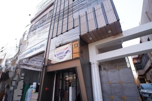 The Manohar Hotel Budaun,,3 star