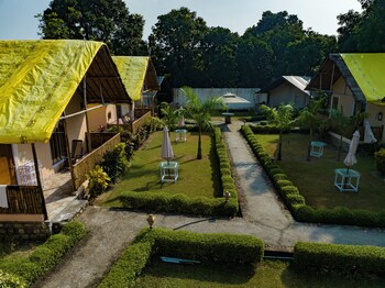 corbett cottage resort