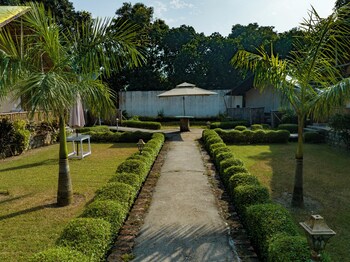 corbett cottage resort