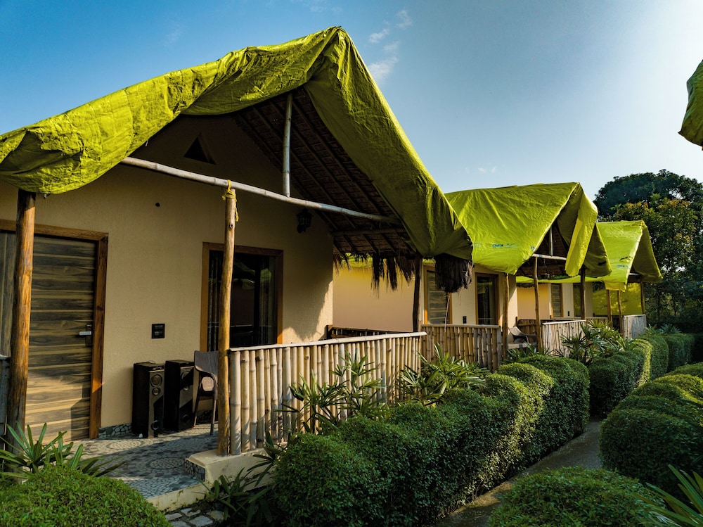 corbett cottage resort