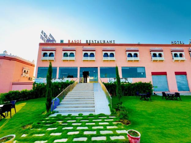 hotel airport plaza bhilwara