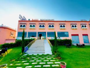 hotel airport plaza bhilwara