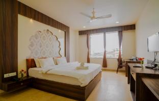 hotel airport plaza bhilwara