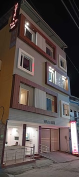 hotel tulsi inn