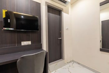 hotel artilla borivali