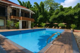 Pleasant Tree Hotels,,3 star