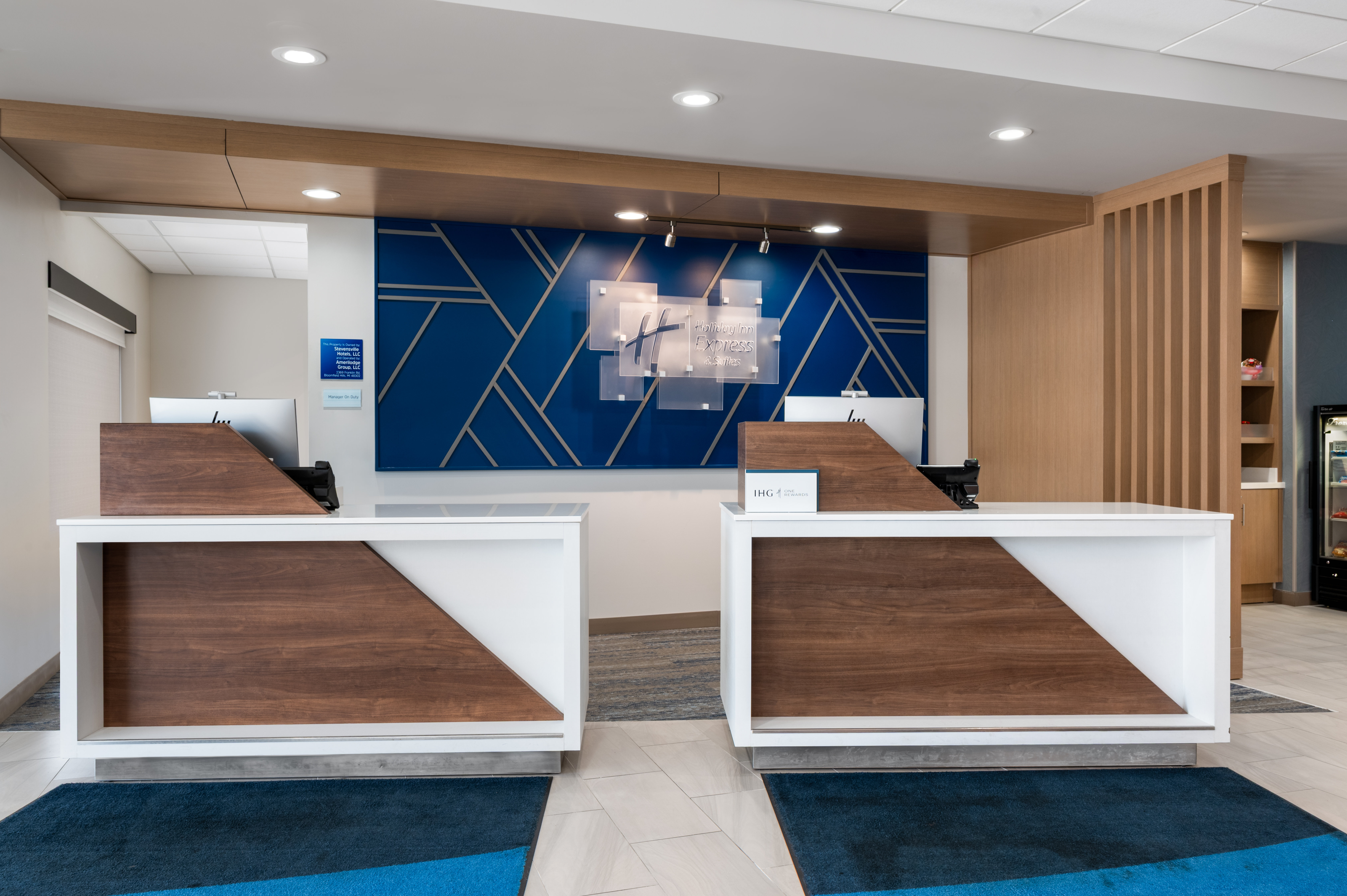 holiday inn express and suites stevensville benton harbor by ihg