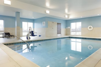 Holiday Inn Express & Suites Stevensville Benton Harbor By Ihg,,3 star