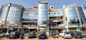 hotel m park gadhinagar