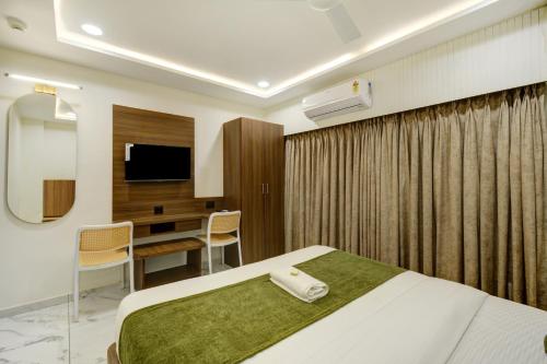 hotel m park gadhinagar