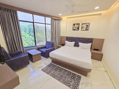 Hotel M Park Gadhinagar,,3 star