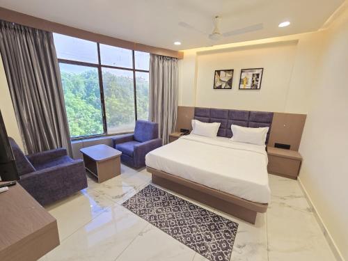 Hotel M Park Gadhinagar,,3 star