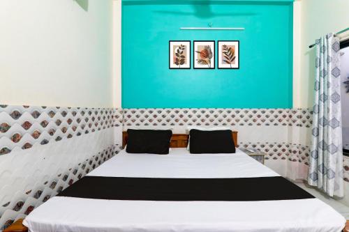 Hotel O Ramadhya Palace,,3 star