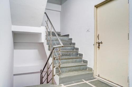 super hotel o neelbad guest house