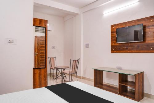 super hotel o neelbad guest house