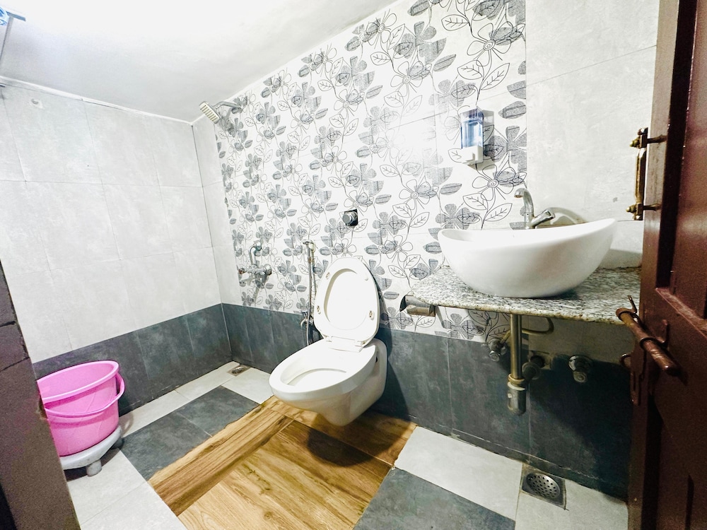 hotel ssr palace mount abu