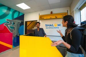 shalom backpackers jaipur