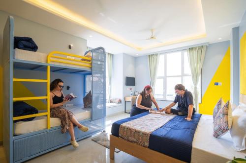 shalom backpackers jaipur