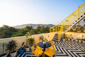 shalom backpackers jaipur