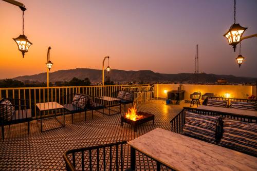 Shalom Backpackers Jaipur,,2 star