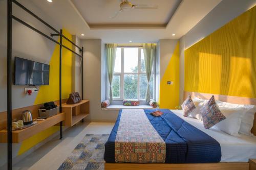 shalom backpackers jaipur