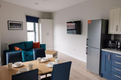 River Walk Apartments,,3 star