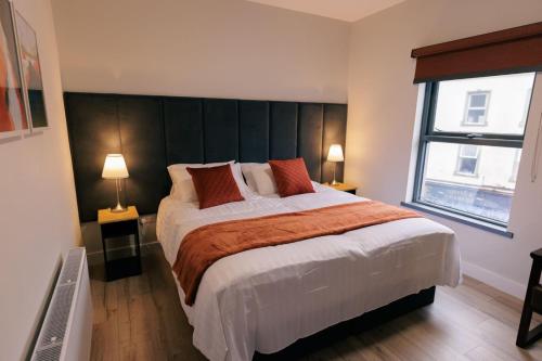 river walk apartments