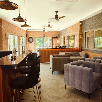 Varaya Resort,,3 star