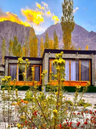 yeti resort hunder