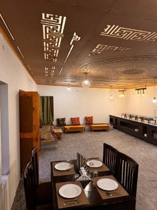 yeti resort hunder