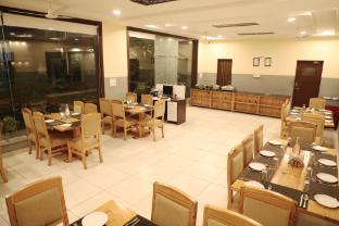 The Yash Resort & Hotel,,5 star