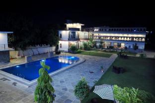 the yash resort and hotel