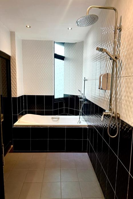 koenig hotel pattaya