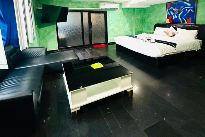 koenig hotel pattaya