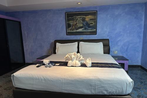 koenig hotel pattaya