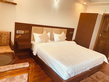 surya lake view retreat