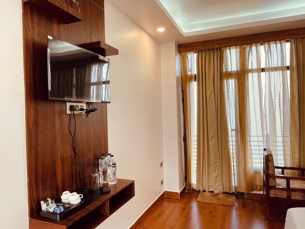 surya lake view retreat