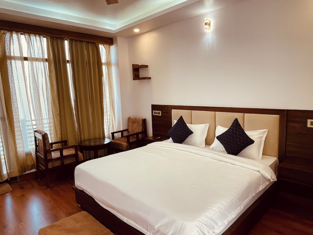 surya lake view retreat