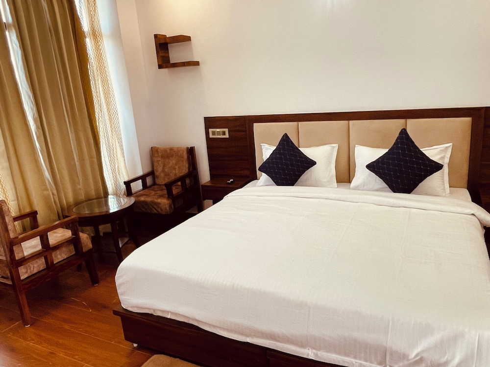 surya lake view retreat