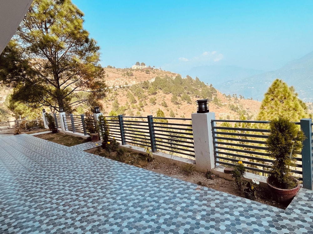 surya lake view retreat