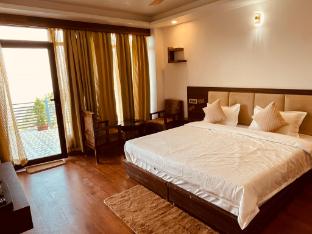 surya lake view retreat