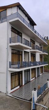 surya lake view retreat