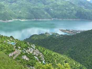 surya lake view retreat