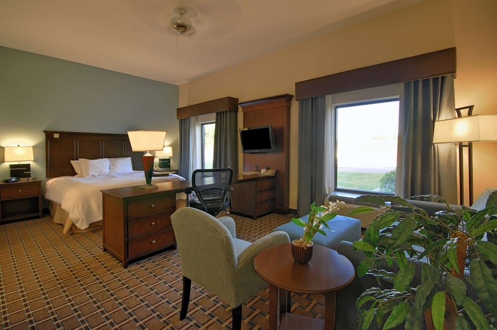 hampton inn and suites new iberia avery island