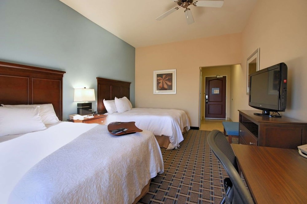 hampton inn and suites new iberia avery island