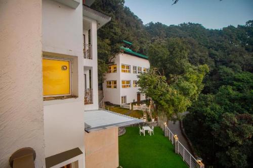 echor baris resort mussoorie