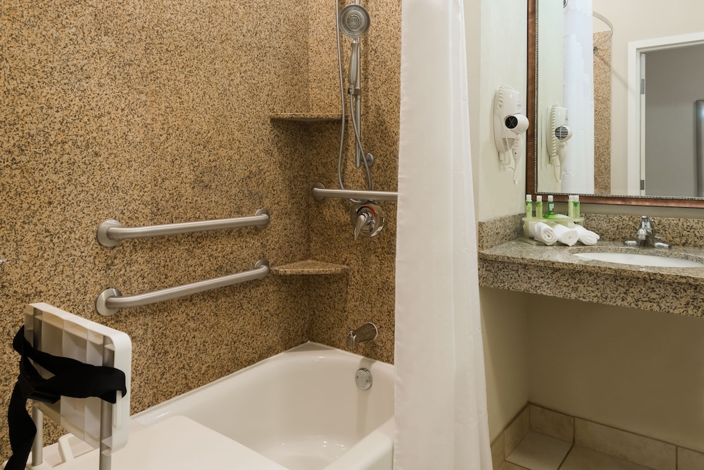 holiday inn express and suites new iberia avery island