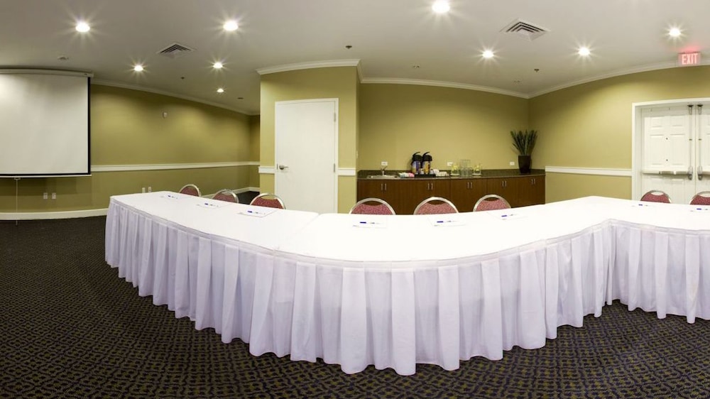holiday inn express and suites new iberia avery island