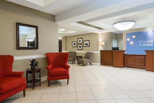 holiday inn express and suites new iberia avery island
